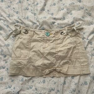 Vintage American Eagle Cream Cargo Mini Skirt